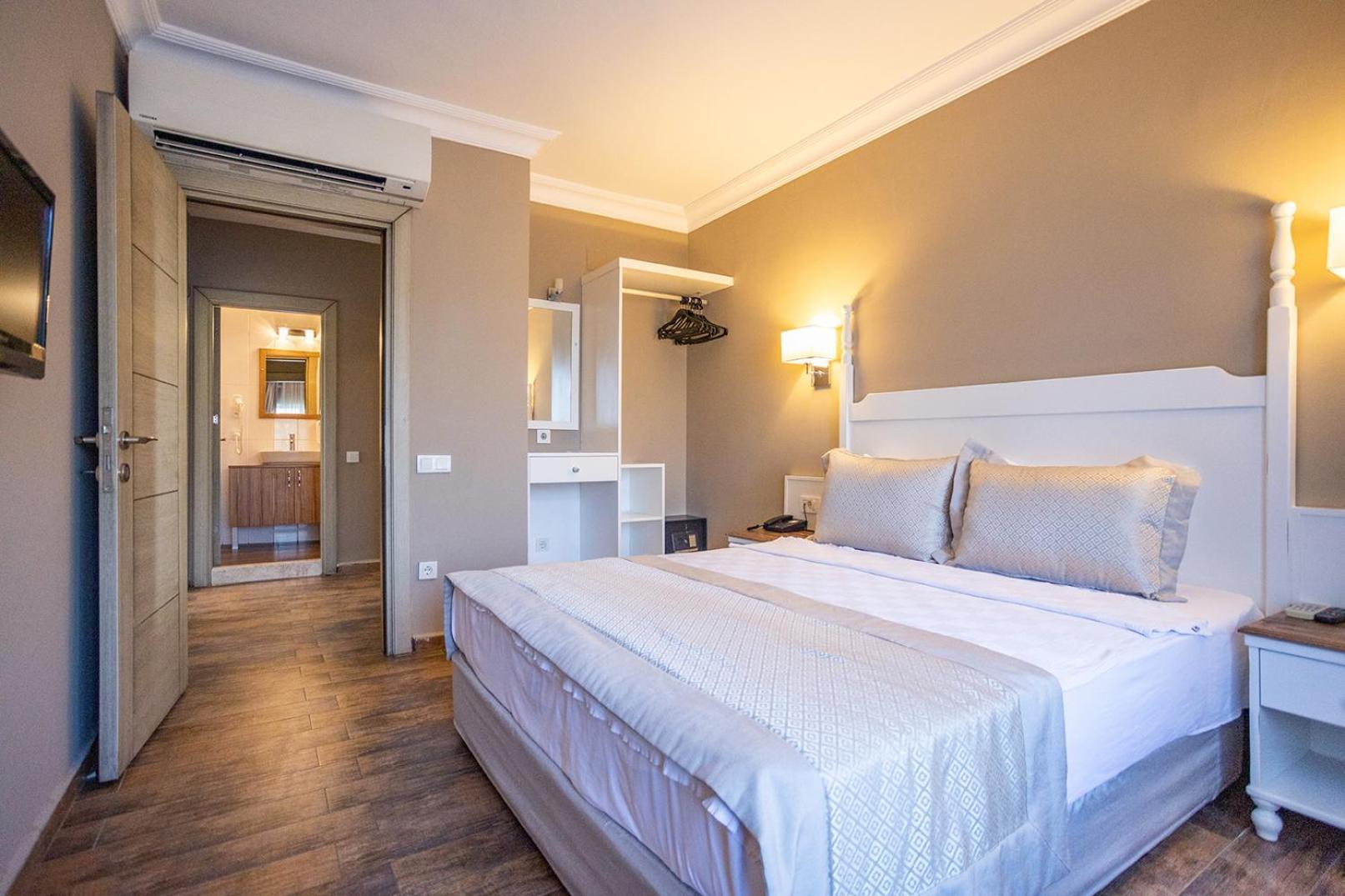 Olbios Marina Resort Hotel Kumkuyu Bagian luar foto