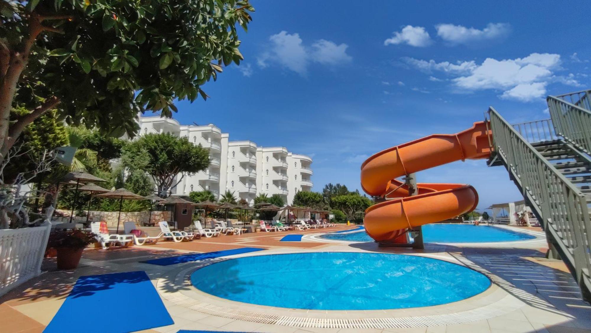 Olbios Marina Resort Hotel Kumkuyu Bagian luar foto